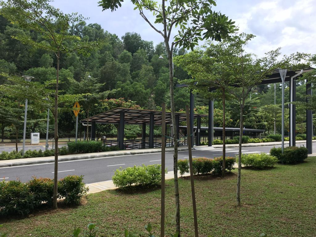 Palm Armada Free Parking And Netflix Putrajaya